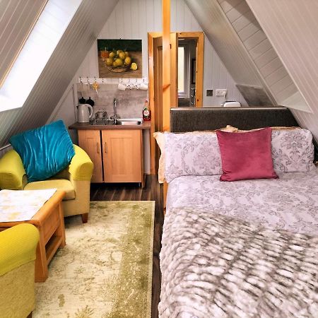 Glenfinnan Retreats, Ash Cabin Ngoại thất bức ảnh